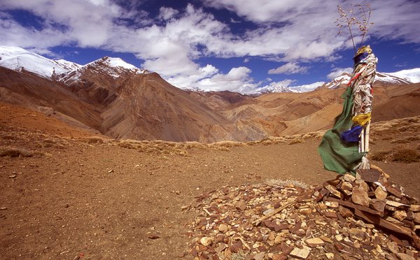 A pass on the way along Tsarab valley Ladakh, Jammu & Kashmir, India 9/2009, © fot.: Radek Kucharski