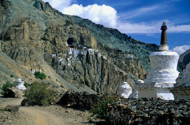 Phukthal Gompa Zanskar. Ladakh, Jammu & Kashmir, India 9/2004, © fot.: Radek Kucharski