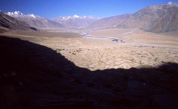 Zanskar valley and the Great Himalaya Range Ladakh, Jammu & Kashmir, India 9/2009, © fot.: Radek Kucharski